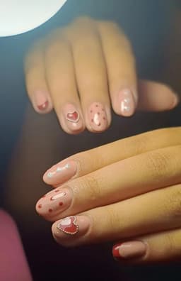 Esmaltado permanente con kapping gel (con decoración)